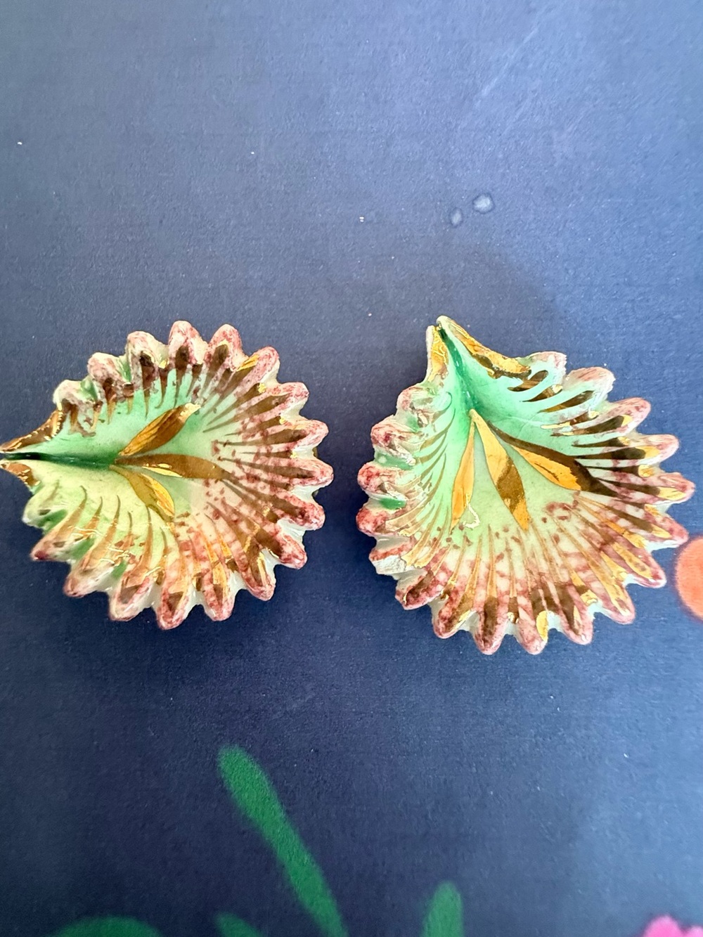 Handpainted Leaf-Shaped Ceramic Earrings - Green & Gold